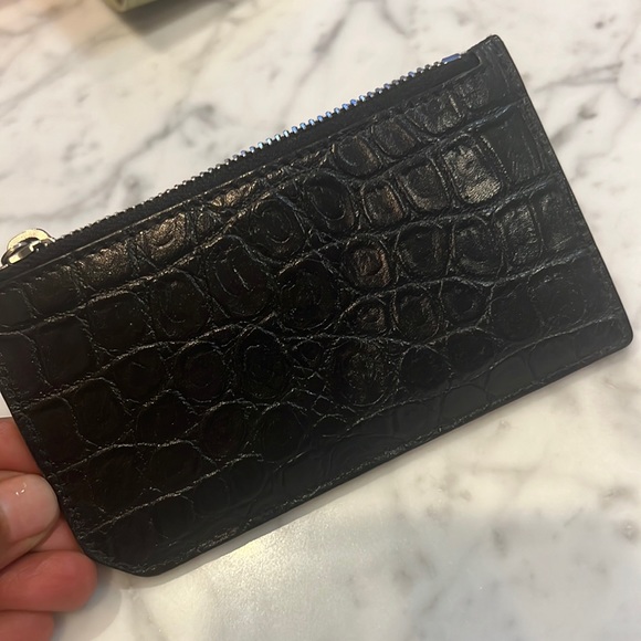 TINY CASSANDRE FRAGMENTS ZIP CARD CASE IN CROCODILE-EMBOSSED LEATHER. EXCELLENT - Picture 1 of 3